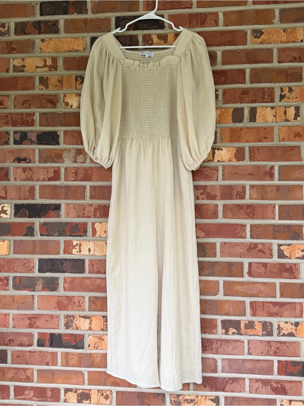 Ivy City Linen Cream Smocked Puffed Sleeves Romper Size Small